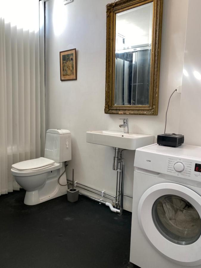 Exclusive 2 Level Etage Next To Arlanda-City Metro ستوكهولم المظهر الخارجي الصورة