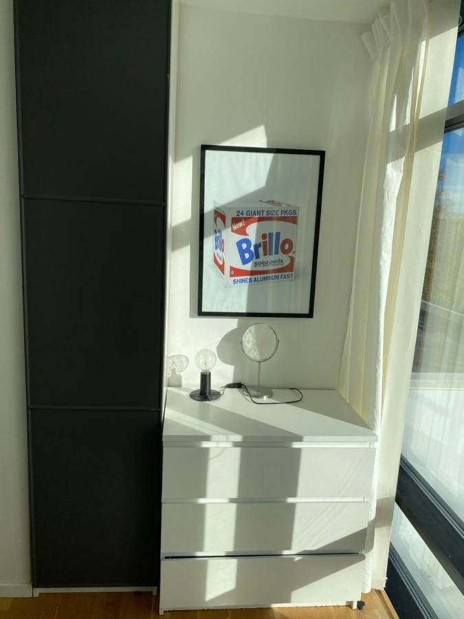 Exclusive 2 Level Etage Next To Arlanda-City Metro ستوكهولم المظهر الخارجي الصورة